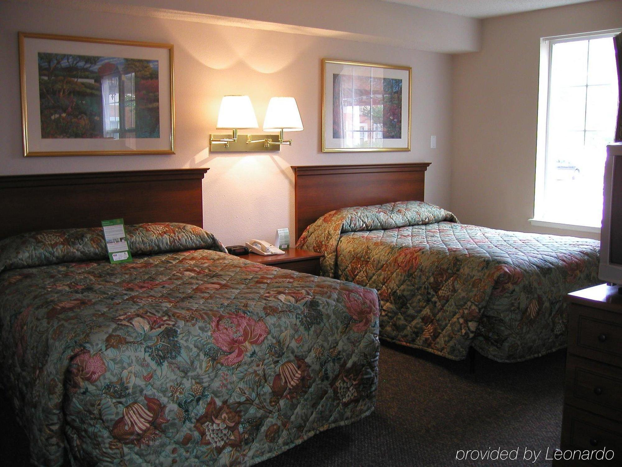 Intown Suites Extended Stay High Point Nc Bilik gambar
